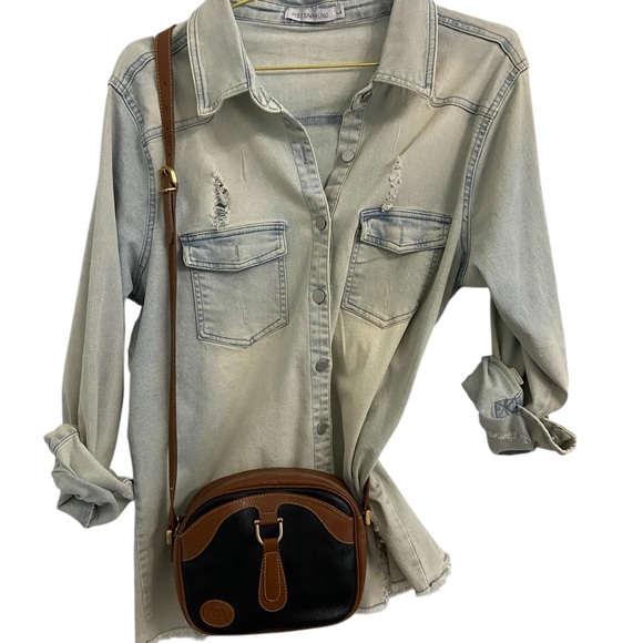 Gucci Vintage 1966 Crossbody Bag - Black Pebbled Leather Tan Trim - Authentic - Picture 2 of 16